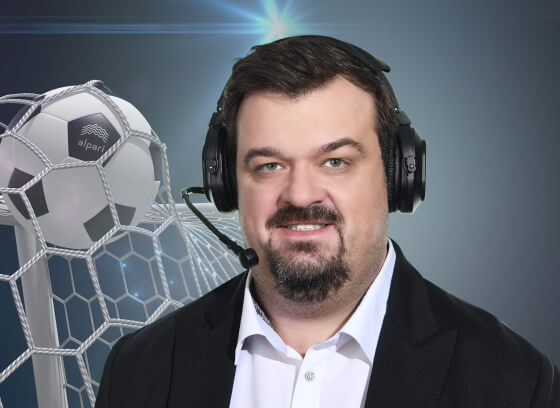 Commentator Vasiliy Utkin